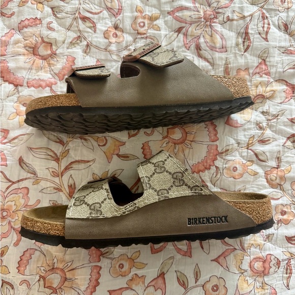 Birkenstock Arizona Sandals - Picture 2 of 9